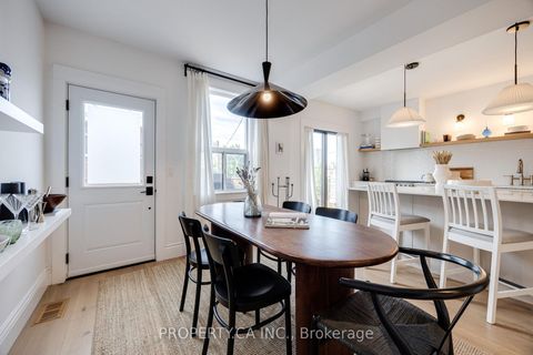 Photo 3 at 1287 Davenport Road, Junction, Toronto