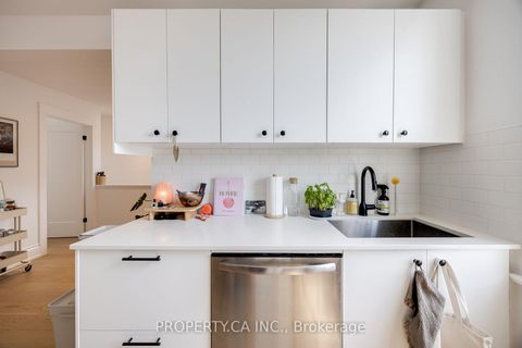 Photo 24 at 1287 Davenport Road, Junction, Toronto