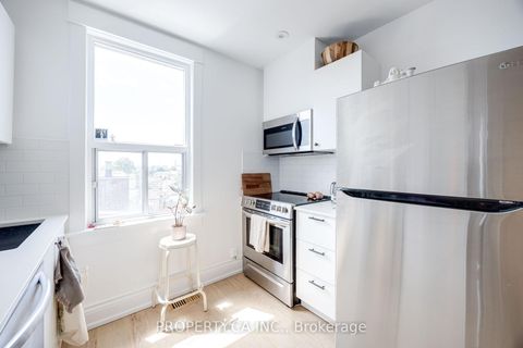 Photo 25 at 1287 Davenport Road, Junction, Toronto