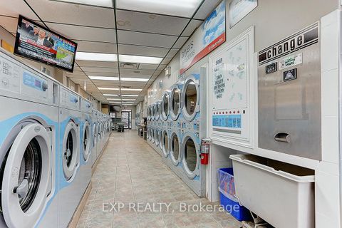 Photo 19 at 600 Parliament Street, North St. James Town, Toronto