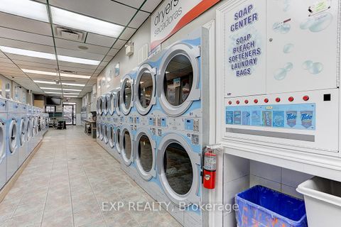 Photo 25 at 600 Parliament Street, North St. James Town, Toronto