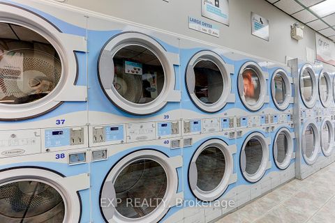 Photo 14 at 600 Parliament Street, North St. James Town, Toronto