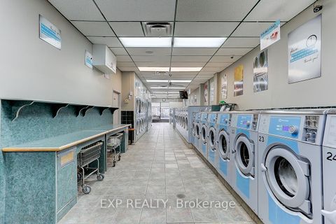 Photo 15 at 600 Parliament Street, North St. James Town, Toronto