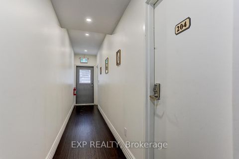 Photo 21 at 600 Parliament Street, North St. James Town, Toronto