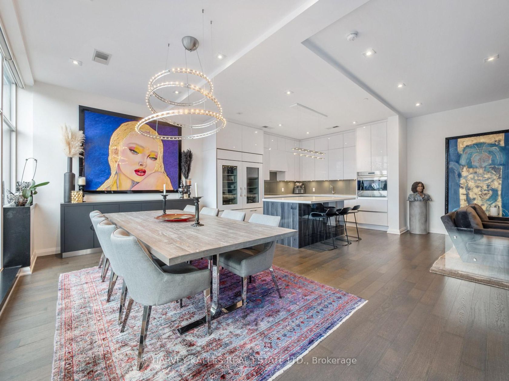 303 - 155 Yorkville Avenue, Annex, Toronto photo number 2