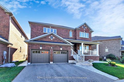 Photo 4 at 19 Richmond Park Drive, Keswick North, Georgina