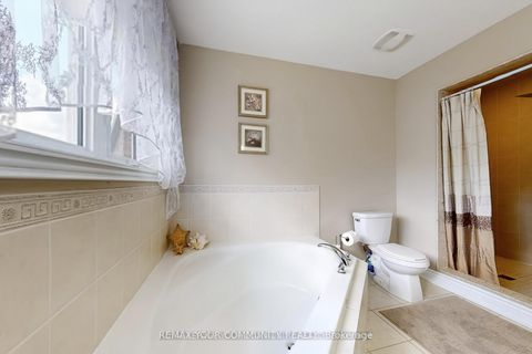 Photo 26 at 19 Richmond Park Drive, Keswick North, Georgina