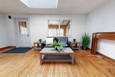 Photo 4 at 30 Thirtieth Street, Long Branch, Toronto