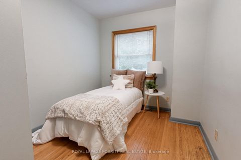 Photo 10 at 30 Thirtieth Street, Long Branch, Toronto