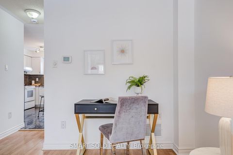 Photo 10 at 65 Kelso Crescent, Maple, Vaughan