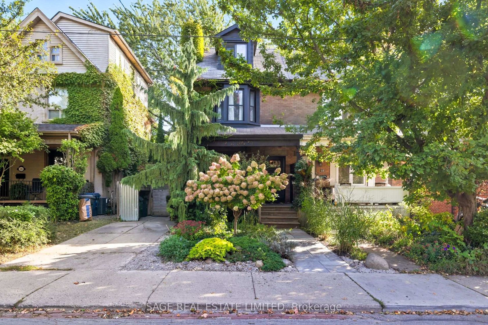 119 Woodfield Road, Coxwell, Toronto photo number 2