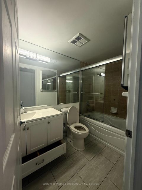 Photo 15 at 1906 - 3880 Duke Of York Boulevard, City Centre, Mississauga