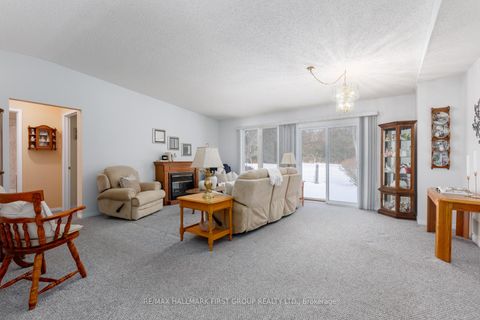 Photo 6 at 5A Fairway Drive, Bowmanville, Clarington