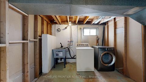 Photo 34 at 30 Farr Avenue, Jamestown, Toronto