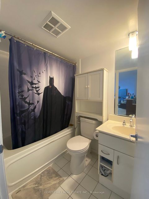 Photo 4 at 706 - 38 Lee Centre Drive, Woburn, Toronto