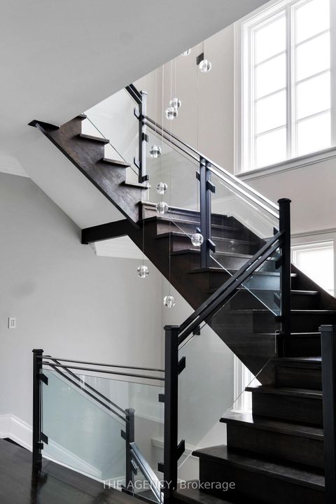 Photo 9 at 190 Forest Hill Road, Forest Hill South, Toronto