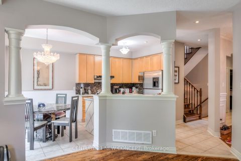 Photo 5 at 115 Ridgeway Court, Maple, Vaughan