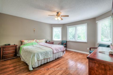 Photo 13 at 115 Ridgeway Court, Maple, Vaughan