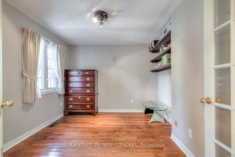 Photo 16 at 115 Ridgeway Court, Maple, Vaughan