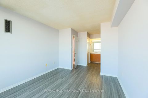 Photo 11 at 1001 - 5 Greystone Walk Drive, Kennedy Park, Toronto