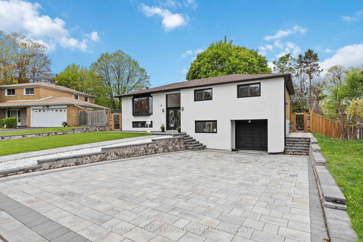 Photo 2 at 112 Kingslake Road, Don Valley Village, Toronto