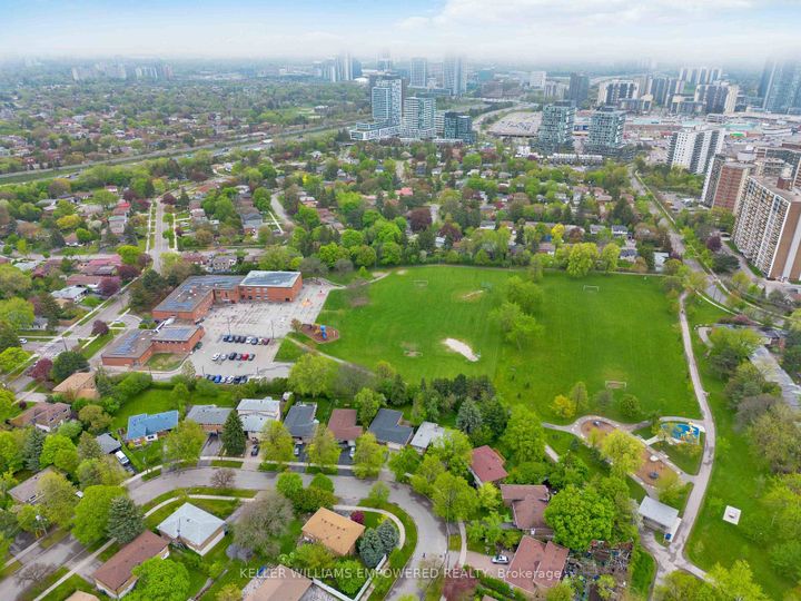 Photo 7 at 112 Kingslake Road, Don Valley Village, Toronto