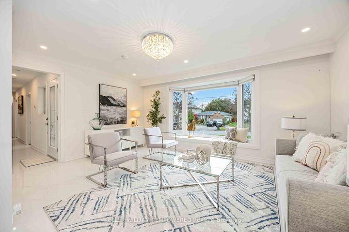 Photo 11 at 112 Kingslake Road, Don Valley Village, Toronto