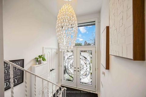 Photo 9 at 112 Kingslake Road, Don Valley Village, Toronto