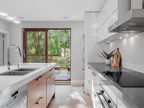 Photo 21 at 21 Cortleigh Boulevard, Lawrence Park South, Toronto