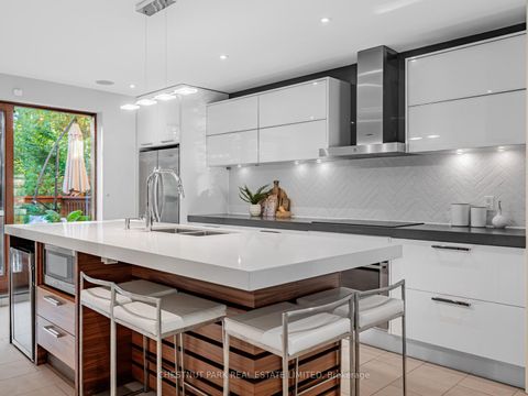 Photo 22 at 21 Cortleigh Boulevard, Lawrence Park South, Toronto