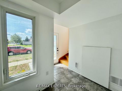 Photo 2 at 67 Fairlane Avenue, Painswick South, Barrie