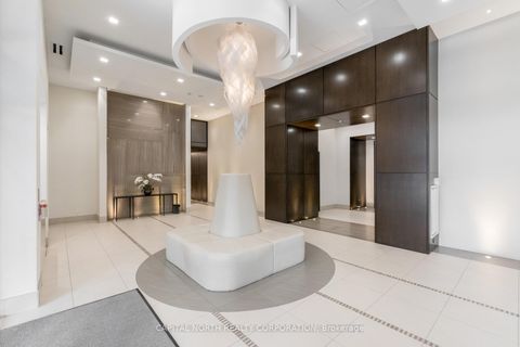 Photo 2 at 416 - 23 Glebe Road W, Eglinton, Toronto