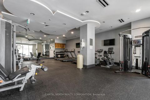 Photo 15 at 416 - 23 Glebe Road W, Eglinton, Toronto