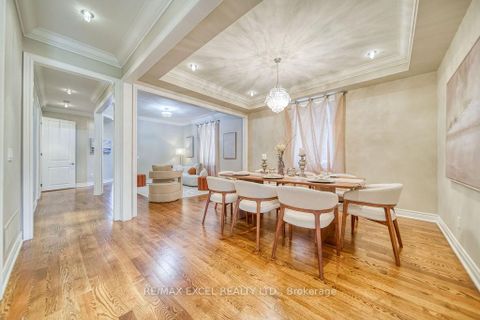 Photo 5 at 166 Townsgate Drive, Yorkhill, Vaughan