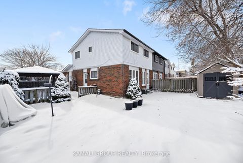 Photo 2 at 582 Lakeview Avenue, Lakeview, Oshawa