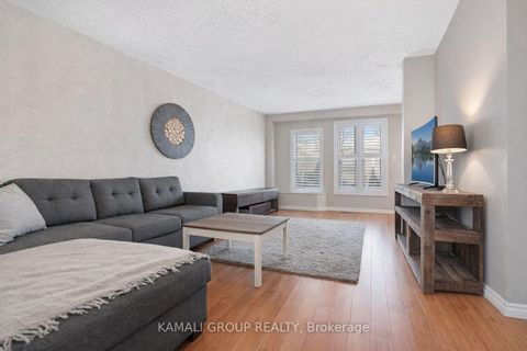 Photo 4 at 582 Lakeview Avenue, Lakeview, Oshawa