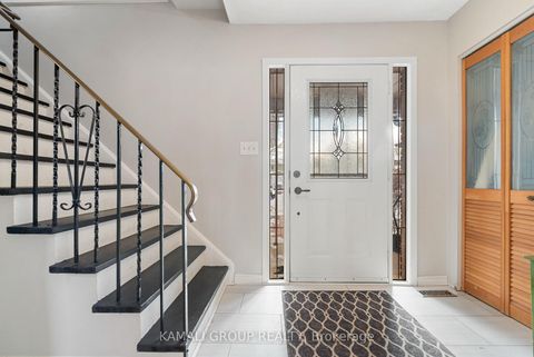 Photo 10 at 582 Lakeview Avenue, Lakeview, Oshawa