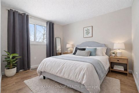 Photo 11 at 582 Lakeview Avenue, Lakeview, Oshawa