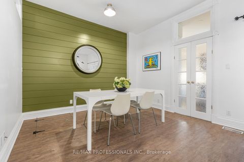 Photo 9 at 114 Manning Avenue, Bellwoods, Toronto