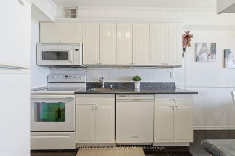 Photo 4 at 909 - 50 Baif Boulevard, North Richvale, Richmond Hill