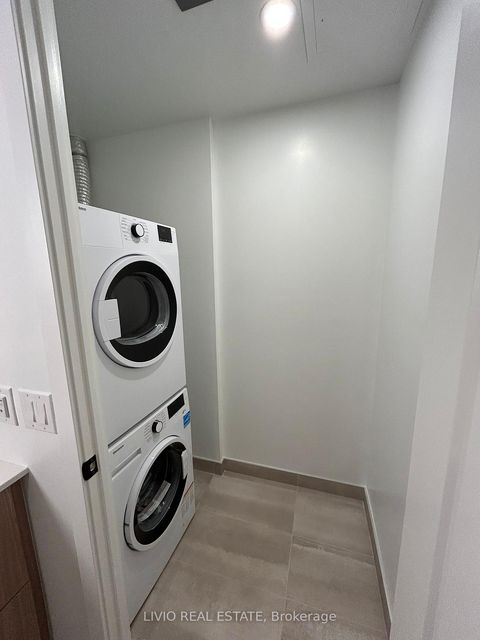 Photo 8 at 513 - 5 Defries Street, Regent Park, Toronto