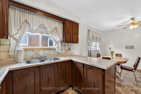 Photo 15 at 122 Dolores Road, Jane Heights, Toronto