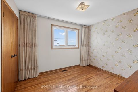 Photo 19 at 122 Dolores Road, Jane Heights, Toronto