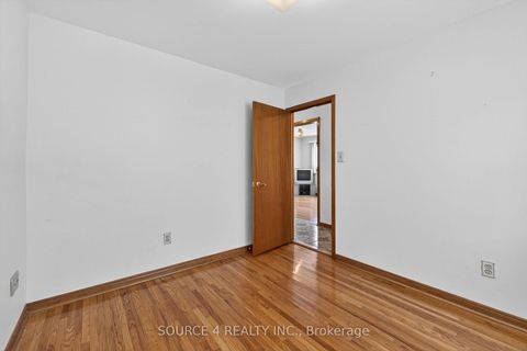 Photo 36 at 122 Dolores Road, Jane Heights, Toronto