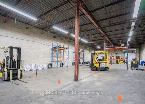 Photo 2 at 13 - 67 Westmore Drive, Clairville, Toronto