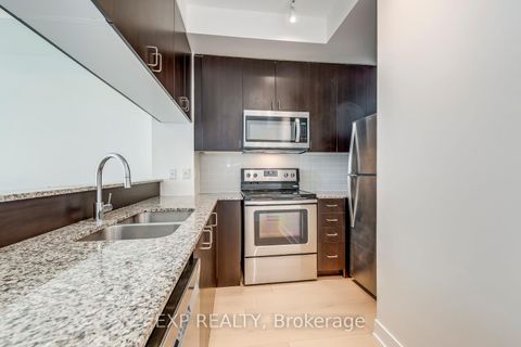 Photo 10 at 610 - 68 Merton Street, Mount Pleasant West, Toronto