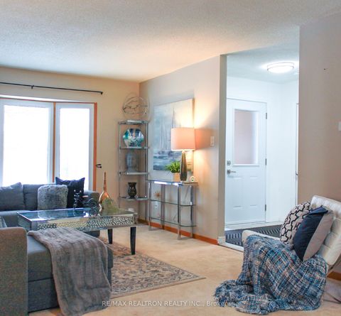 Photo 4 at 82 Kingston Road, London, Newmarket