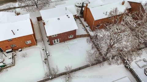 Photo 34 at 82 Kingston Road, London, Newmarket