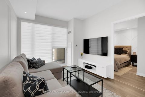 Photo 13 at 731 - 100 Eagle Rock Way, Rural Vaughan, Vaughan