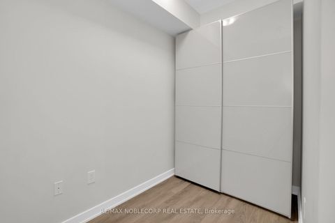 Photo 18 at 731 - 100 Eagle Rock Way, Rural Vaughan, Vaughan